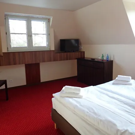 Meridian Hotel 2*